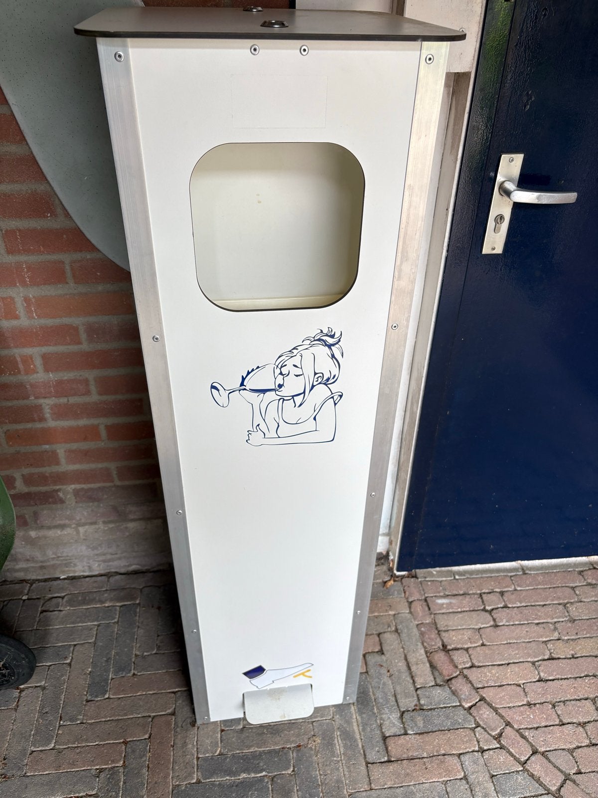 Desinfectie zuil GRATIS omgezet naar drank, Ophalen, Gebruikt