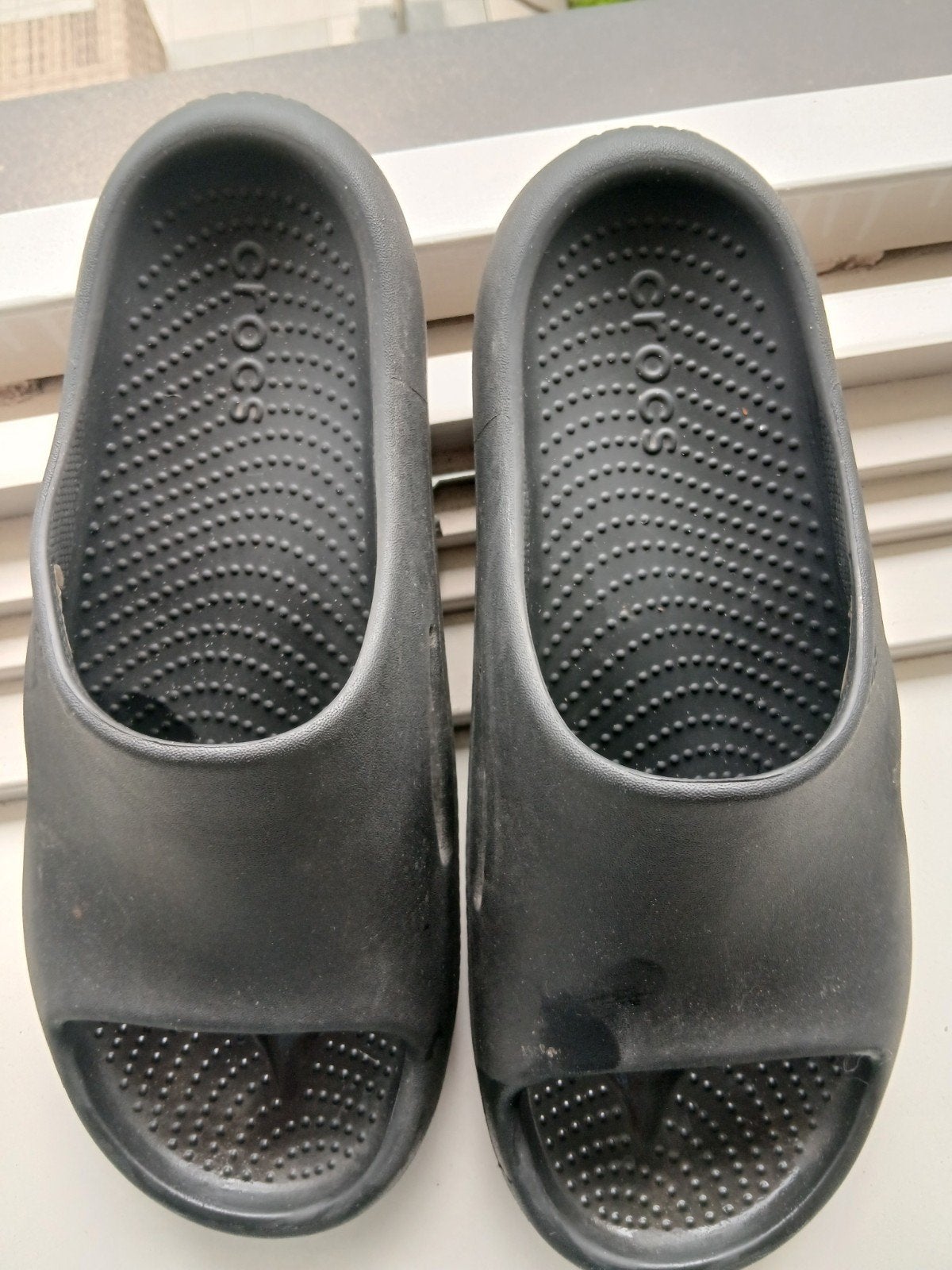 CROCS SLIPPERS unisex - Maat 43/44, Ophalen of Verzenden, Zo goed als nieuw