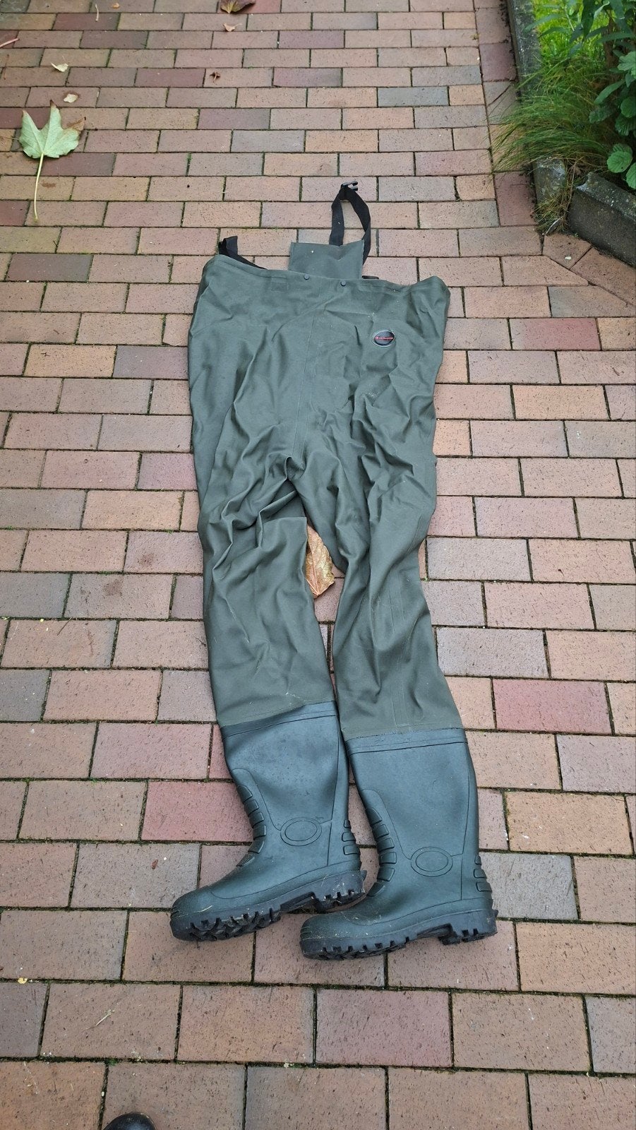waadpak M, Ophalen, Zo goed als nieuw, Kleding