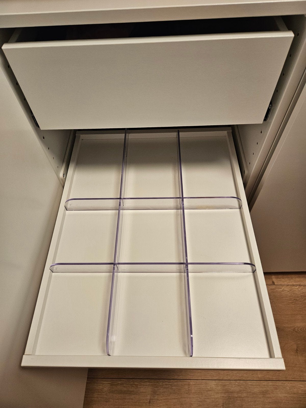 Ikea KOMPLEMENT uittrekbare plank, wit, 50x58cm + verdeler, Ophalen of Verzenden, Zo goed als nieuw