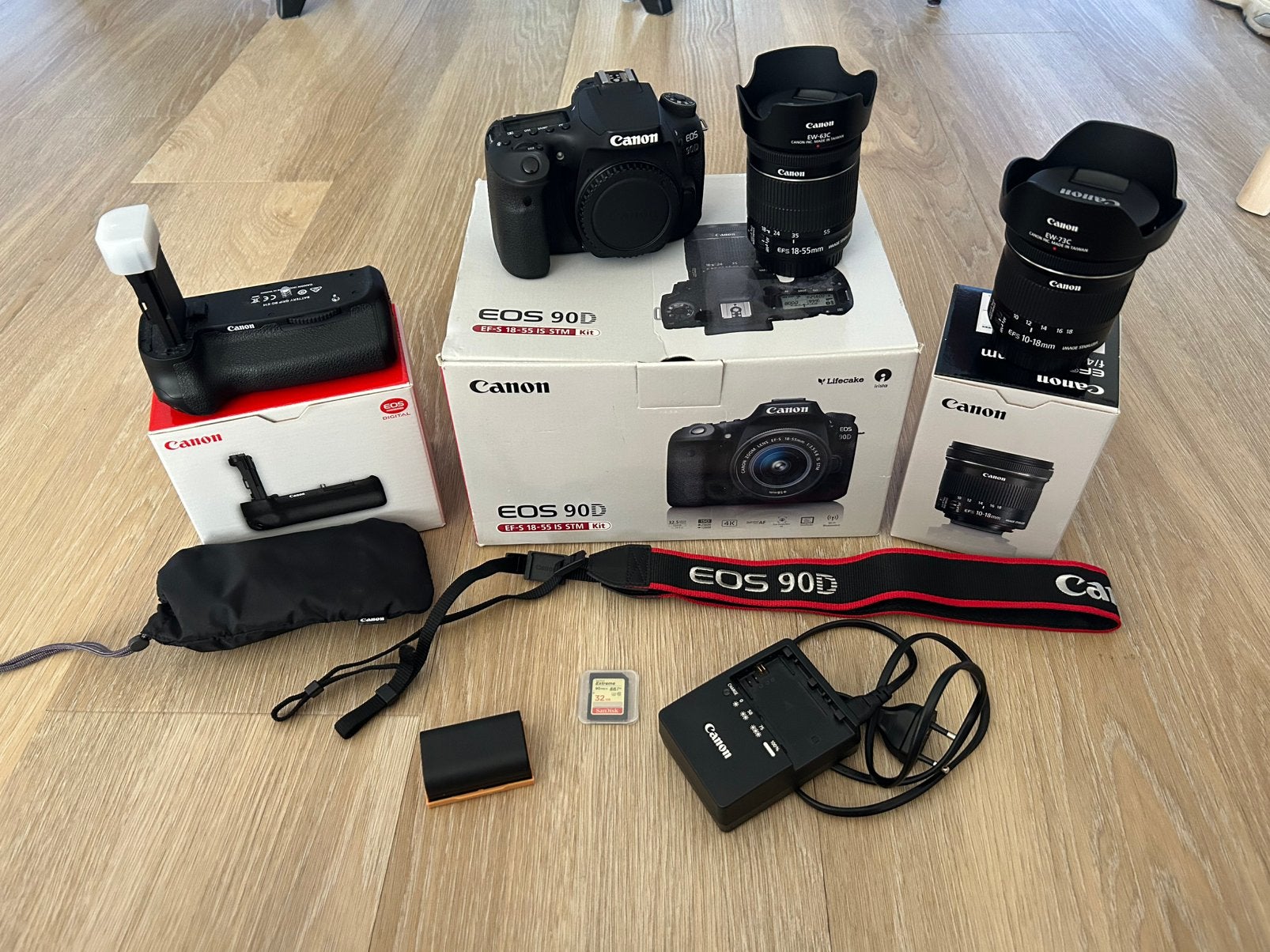 Canon eos 90d met lenzen, batterygrip en accessoires, Audio, Tv en Foto, Fotocamera's Digitaal, Zo goed als nieuw, Spiegelreflex