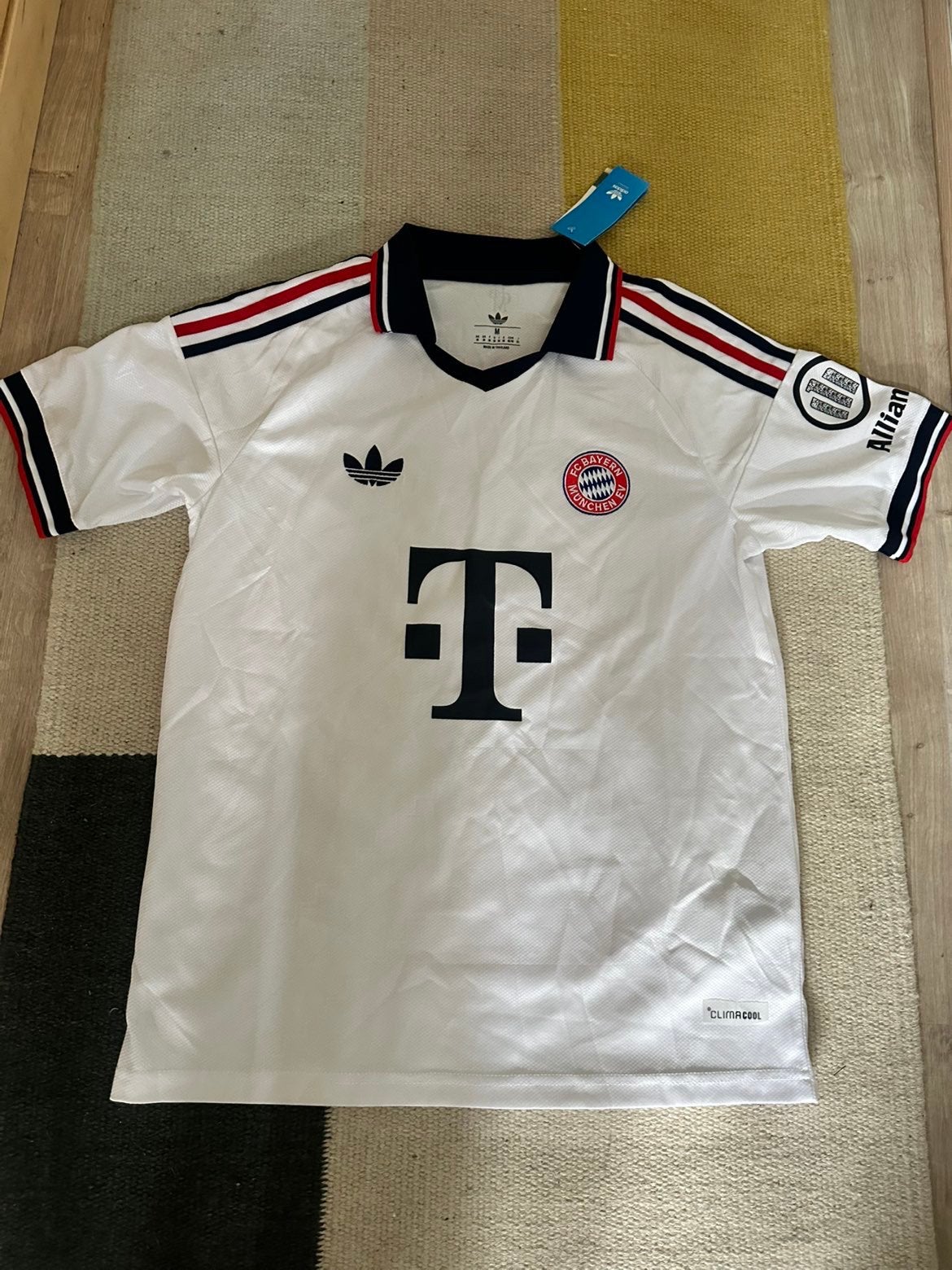 Bayern Munchen shirt, Maat M, Ophalen of Verzenden, Zo goed als nieuw, Shirt