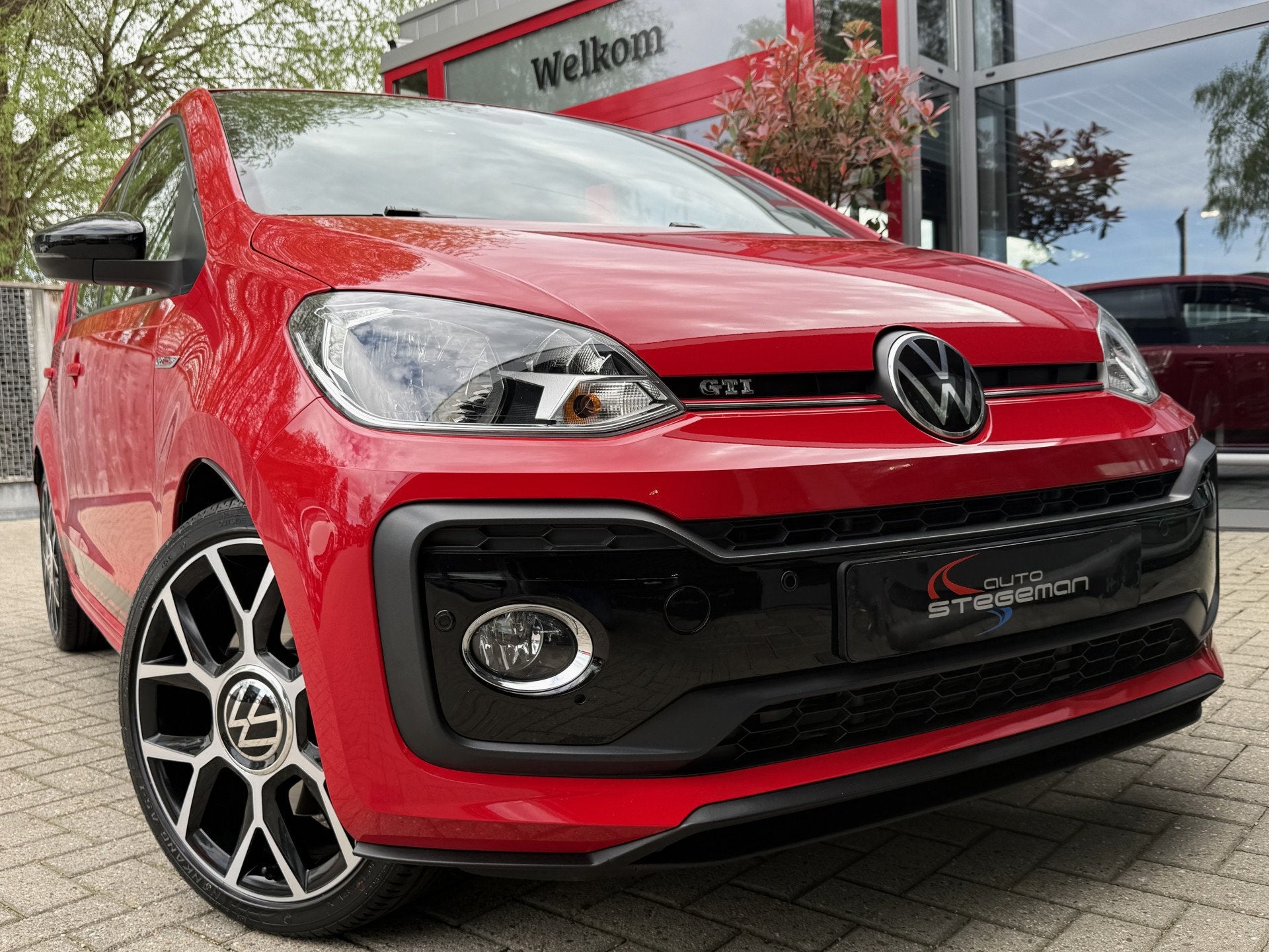 Volkswagen up! 1.0 TSI GTI *!* NAVI/ BEATS AUDIO/ 17 INCH/ P, Voorwielaandrijving, 4 stoelen, 116 pk, Bedrijf