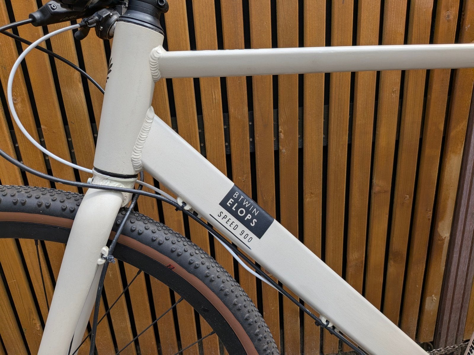 Hippe B'twin Elops 900 Speed customized zgan, 28 inch, 10 tot 15 versnellingen, Zo goed als nieuw, Schijfrem