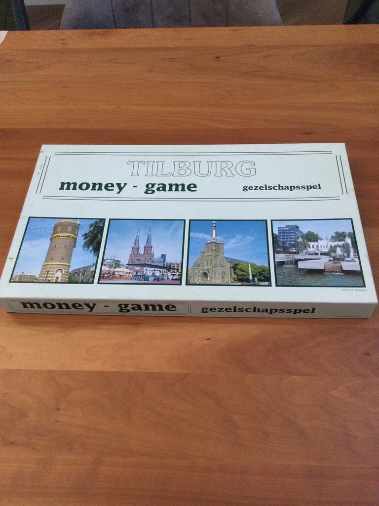Money game Tilburg ( monopoly), Hobby en Vrije tijd, Gezelschapsspellen | Bordspellen, Ophalen of Verzenden, Zo goed als nieuw