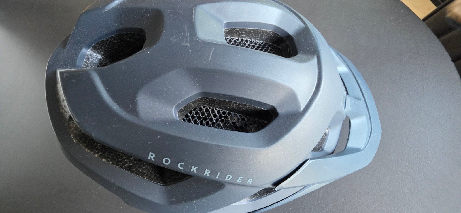 Rockrider All Season mountainbike fietshelm in zwart/grijs., Ophalen of Verzenden, Zo goed als nieuw, XL, Heer