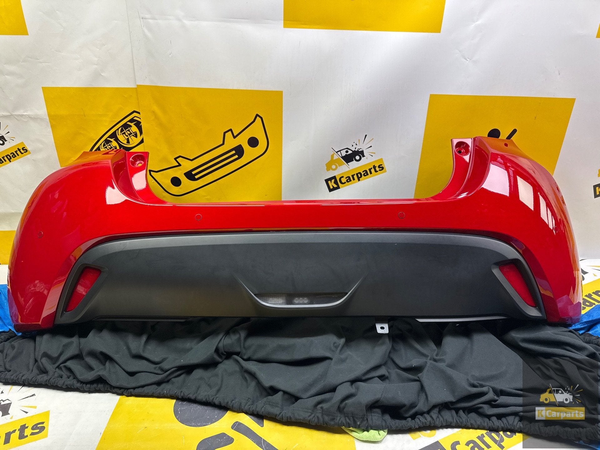 Toyota Yaris Achterbumper (XP130/XP150) 52453k0060 bumper PD