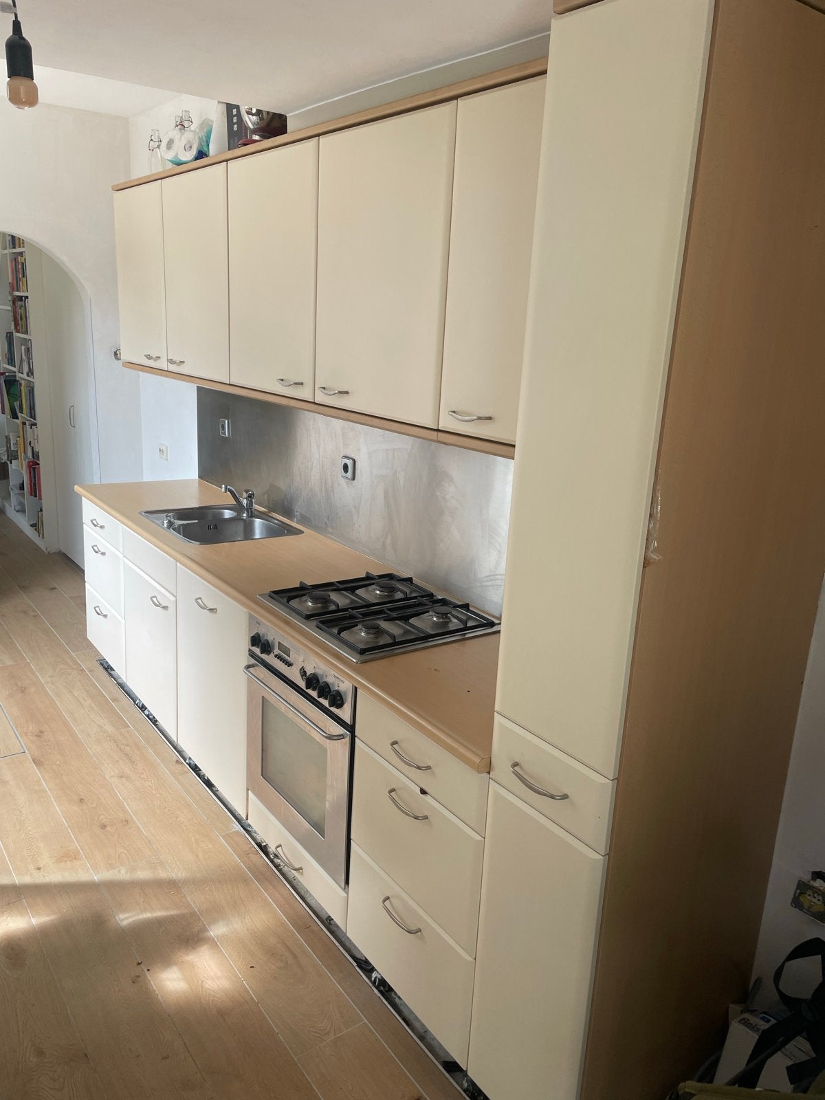Gratis af te halen keuken, zelf demonteren, Huis en Inrichting, Keuken | Complete keukens, Gebruikt, Enkelwandige keuken, Ophalen of Verzenden