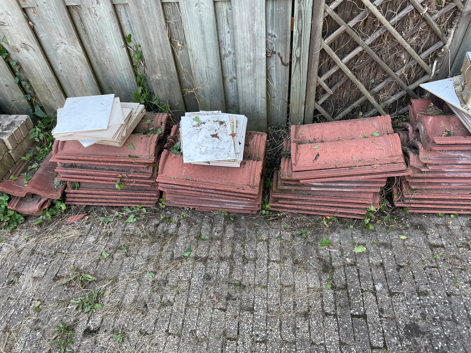 Gratis dakpannen, Ophalen, Gebruikt, Rood, Dakpannen