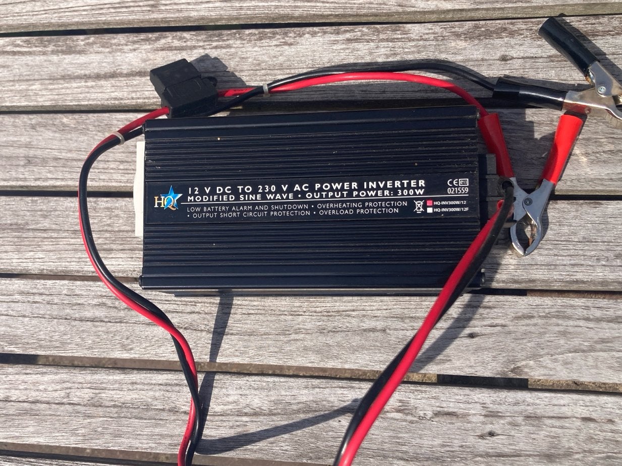 12V naar 230V Omvormer - Power Inverter 1500W, Ophalen of Verzenden, Gebruikt, Universele onderdelen