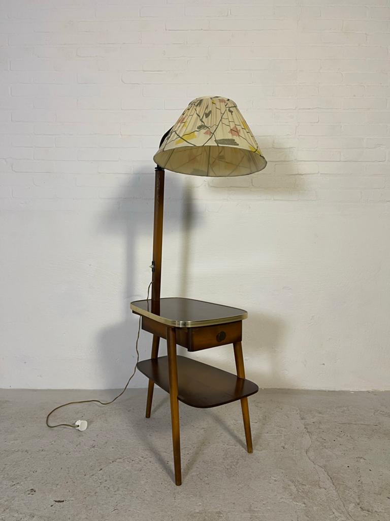 Vintage staande lamp met lade en bijzettafel, Huis en Inrichting, Ophalen, Geen, Vintage, Zo goed als nieuw