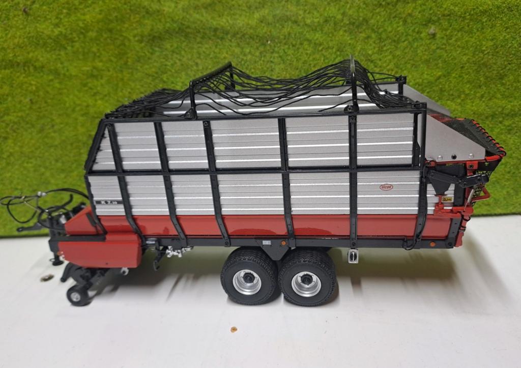 Vicon K7.39 opraapwagen universal hobbies, Ophalen of Verzenden, Zo goed als nieuw, Tractor of Landbouw, Universal Hobbies
