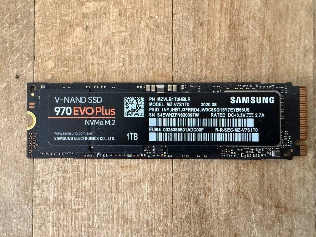 Samsung 970 EVO Plus NVMe M.2 SSD 1TB, Computers en Software, Harde schijven, Ophalen, Intern, SSD, Zo goed als nieuw