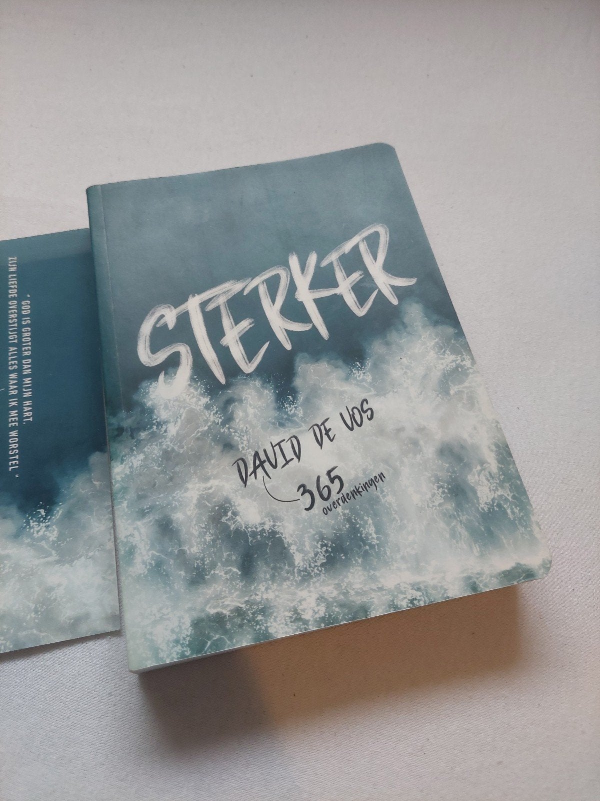 Sterker - David de Vos (365 overdenkingen) met boekenlegger, Boeken, Ophalen of Verzenden, Zo goed als nieuw, David de Vos, Christendom | Protestants