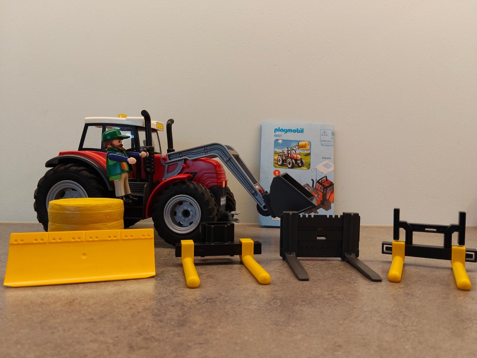 Playmobil Grote rode tractor met werktuigen 6867, Kinderen en Baby's, Ophalen, Zo goed als nieuw