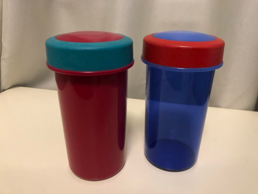 Tumbo met deksel roze/groen, blauw/rood tupperware, Ophalen of Verzenden, Gebruikt, Rood