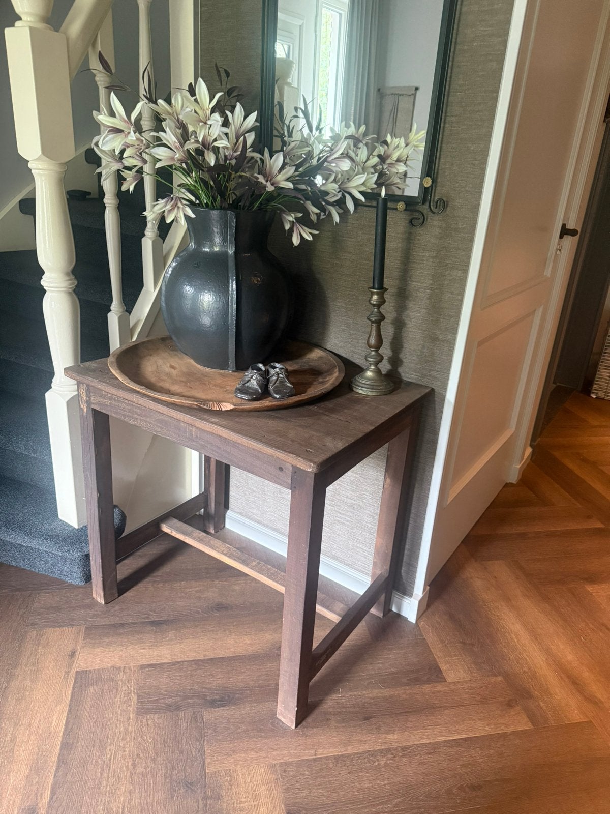 Oud houten tafeltje van Aura Peeperkorn!, Huis en Inrichting, Ophalen, Overige materialen, 50 tot 100 cm, Zo goed als nieuw
