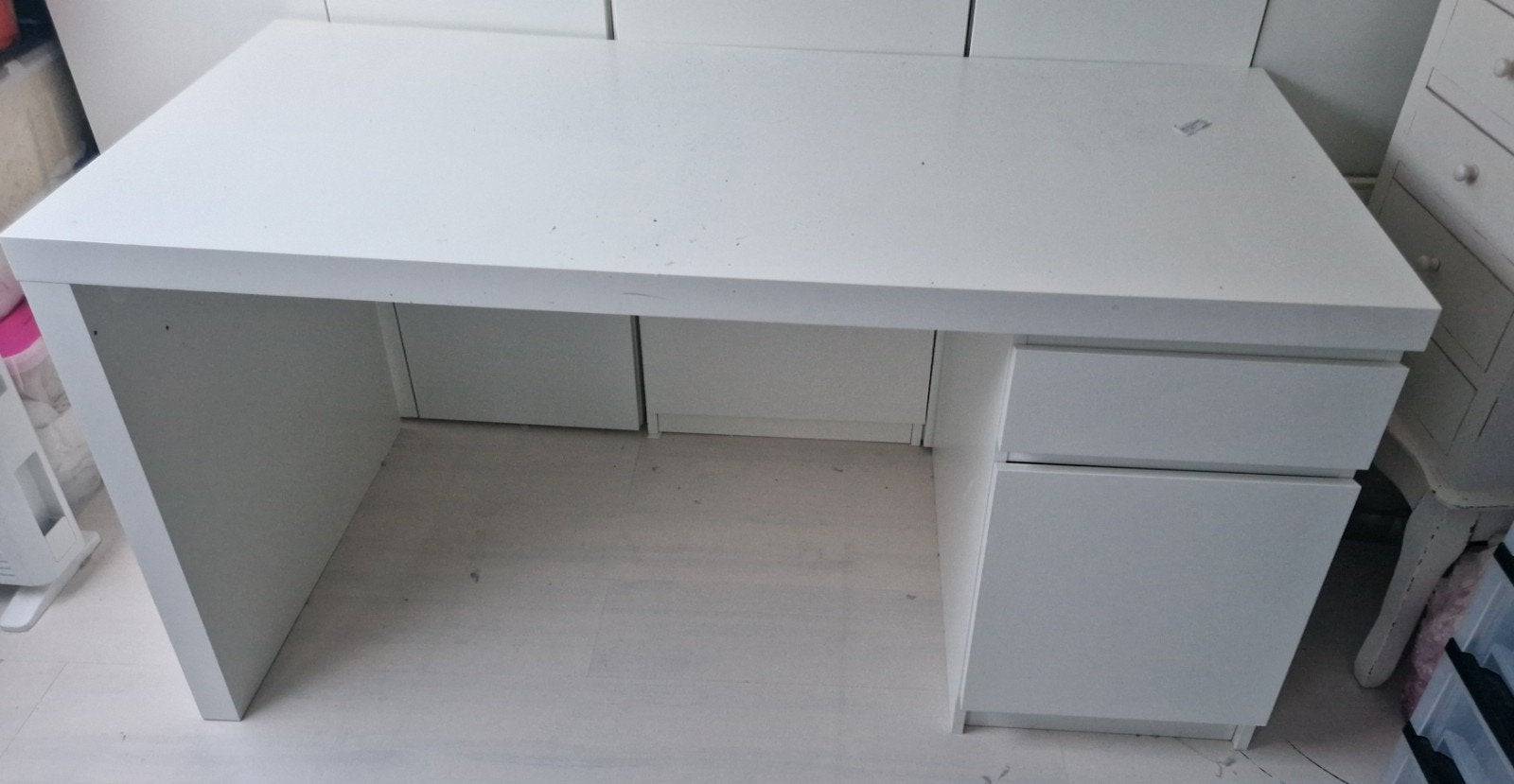 Ikea bureau, Huis en Inrichting, Bureaus, Ophalen, Gebruikt, Wit