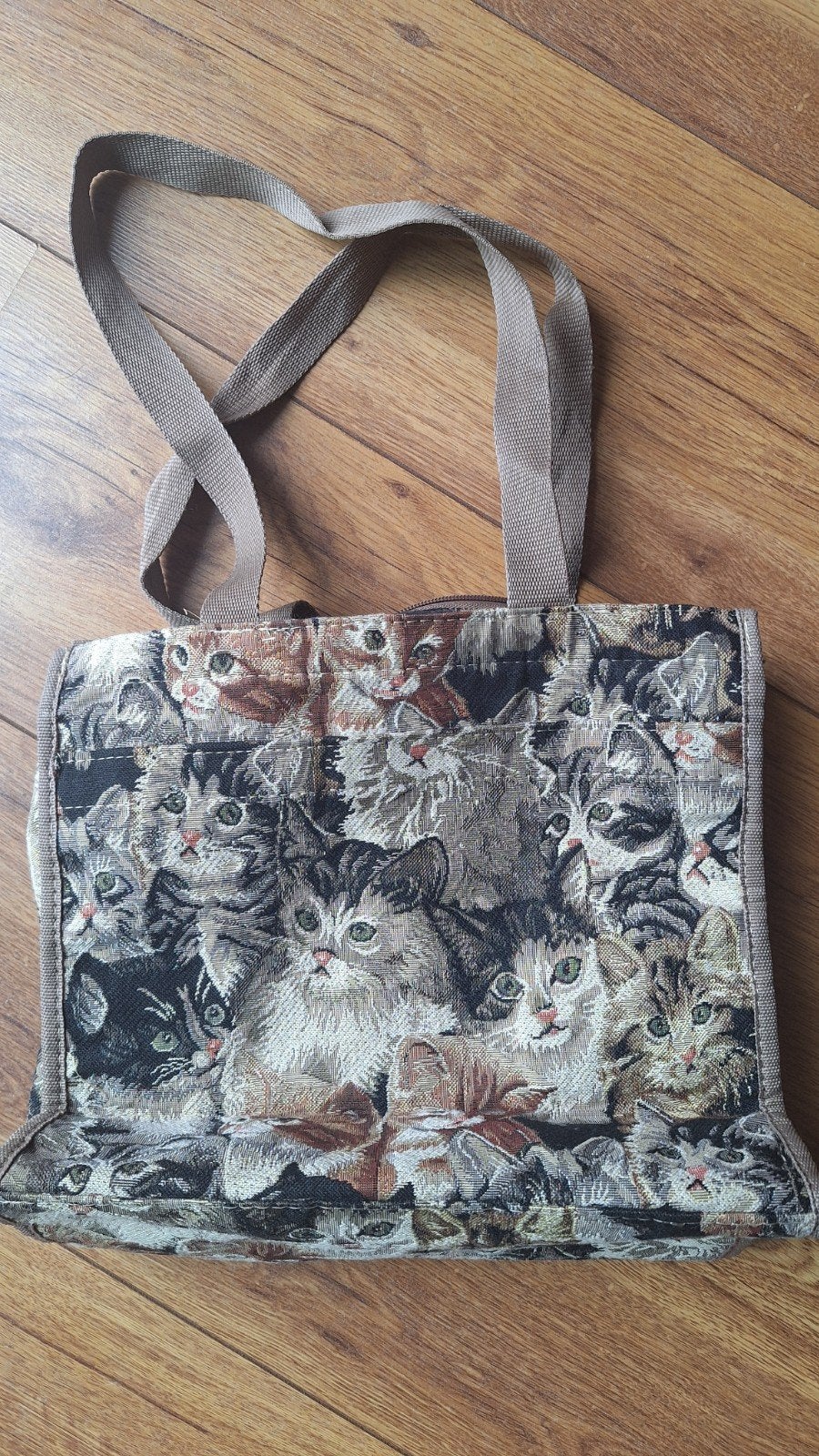 Leuke handtas met kattenprint - Zo goed als nieuw, Sieraden, Tassen en Uiterlijk, Ophalen of Verzenden, Zo goed als nieuw, Overige kleuren