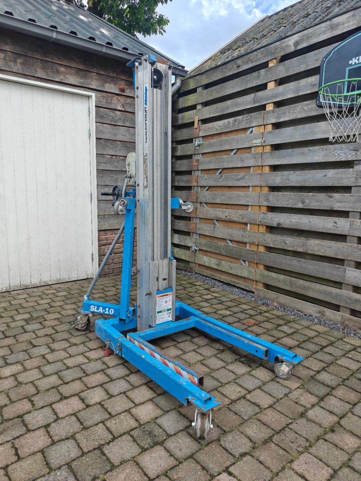 Genie SLA-10 454KG kanaallift materiaallift steigerlift lift, Ophalen, Gebruikt, Handmatig