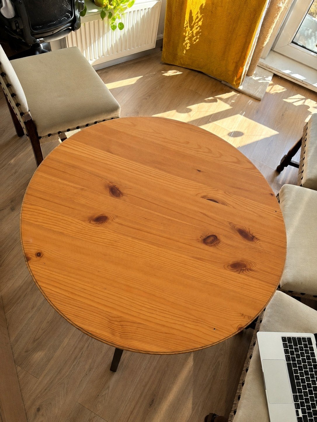 IKEA Gamlared round wooden dining table – black legs, Ophalen, Rechthoekig, 50 tot 100 cm