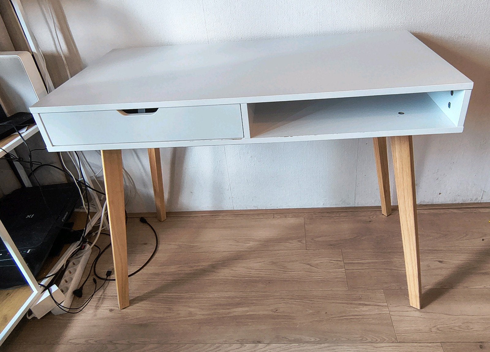 Jysk Bureau TAMHOLT Wit/Naturel - 100x50x77 cm, Ophalen, Gebruikt, Jysk, Wit
