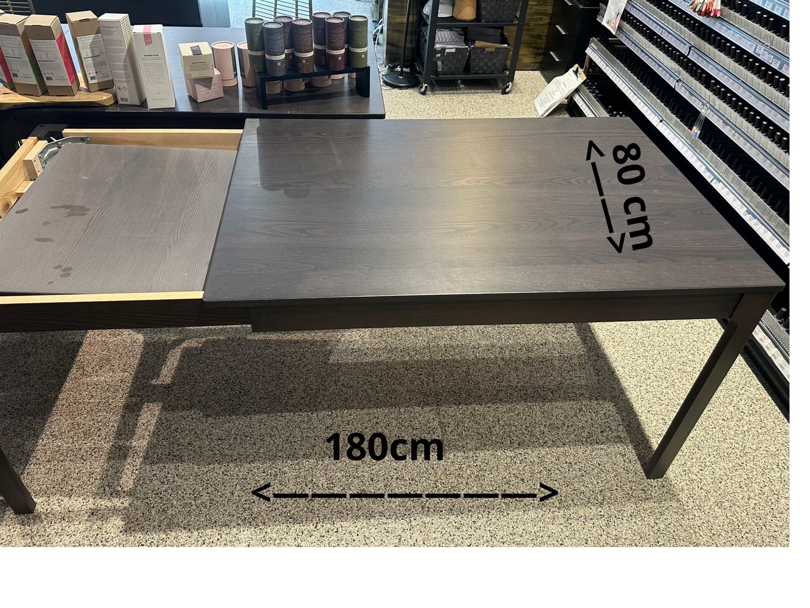 Mooie uitschuifbare tafel, Zo goed als nieuw, Vijf personen of meer, 150 tot 200 cm, Rechthoekig
