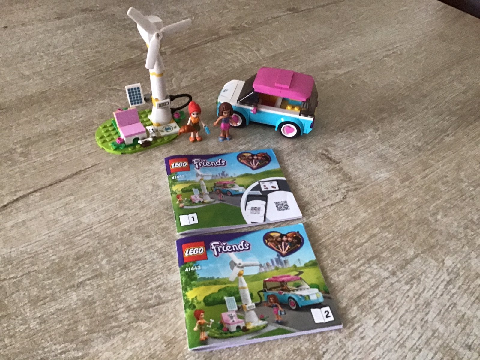 Lego friends Electrische auto 41433, Ophalen of Verzenden, Zo goed als nieuw