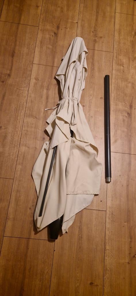 Balkonparasol, Tuin en Terras, Ophalen, Zo goed als nieuw, 2 tot 3 meter, Parasolvoet