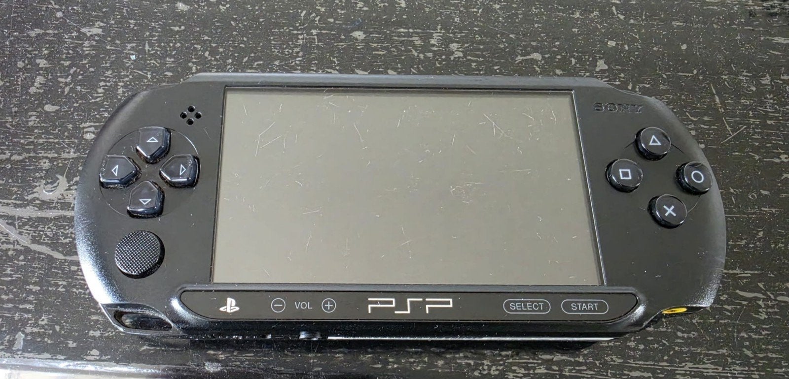 Psp e1004 (defect), Spelcomputers en Games, Ophalen of Verzenden, Gebruikt, Zwart, Overige modellen