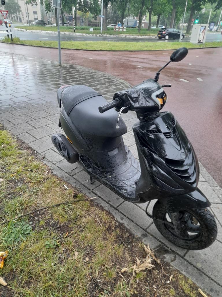 Piaggio Zip Scooter - Zwart, Goede Staat, Ophalen