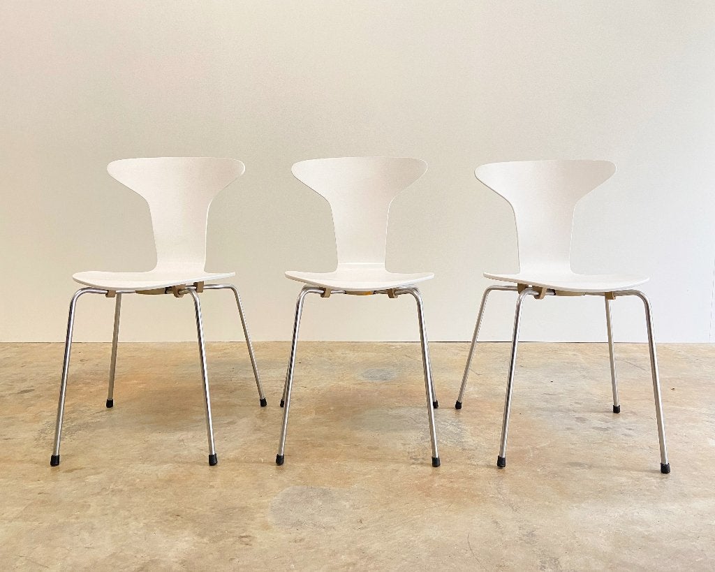 3X Fritz Hansen Mosquito stoelen design Arne Jacobsen, Gebruikt, Molenakkerstraat 10b, Drie, Wit
