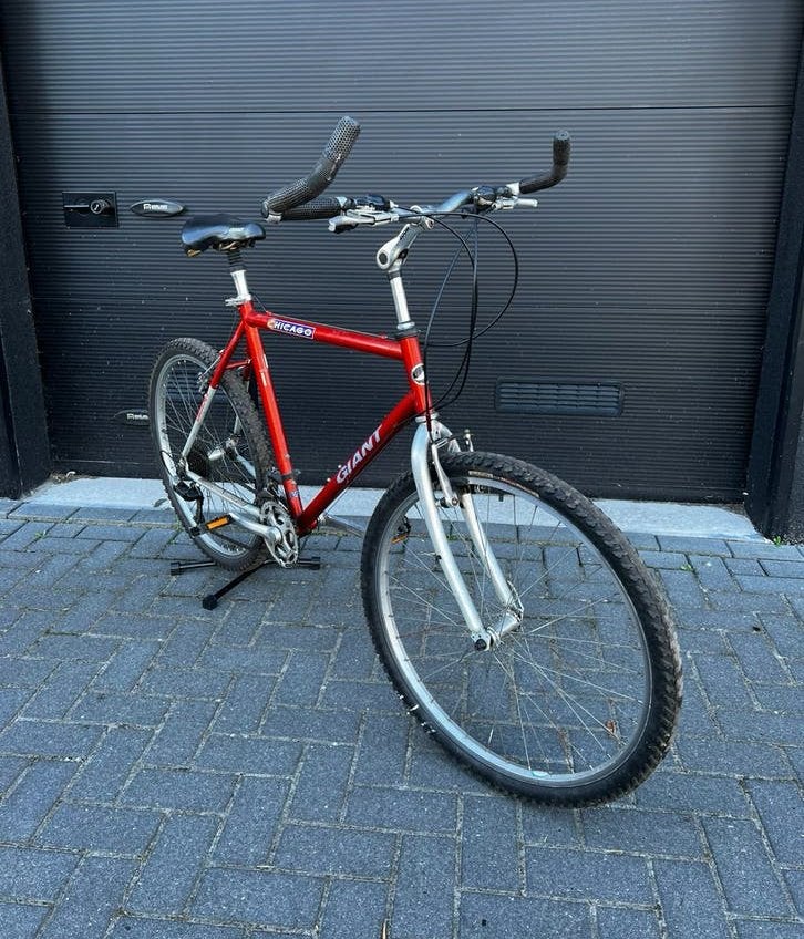 Goede giant mountainbike mtb rood Chicago vintage, Fietsen en Brommers, Velgrem, Zo goed als nieuw, Geen vering, 53 tot 57 cm
