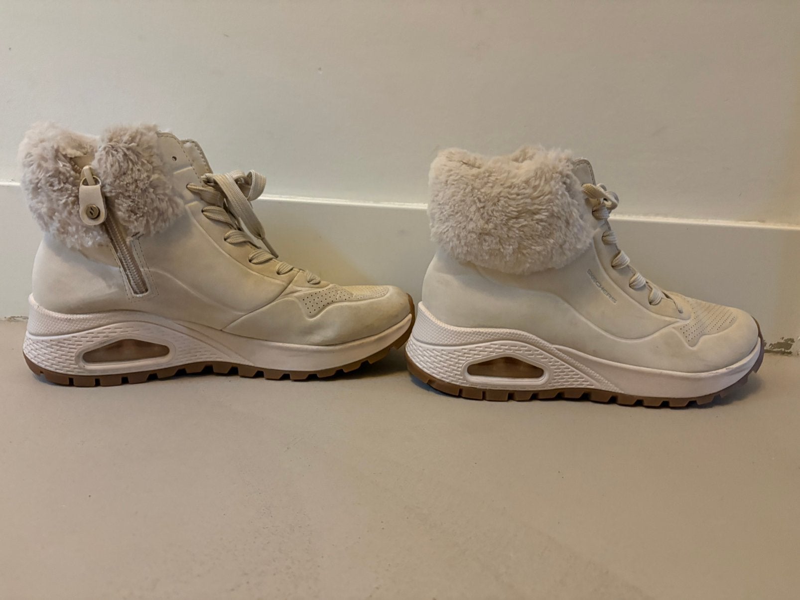 Skechers beige, Skechers, Beige, Gedragen, Wandelschoenen