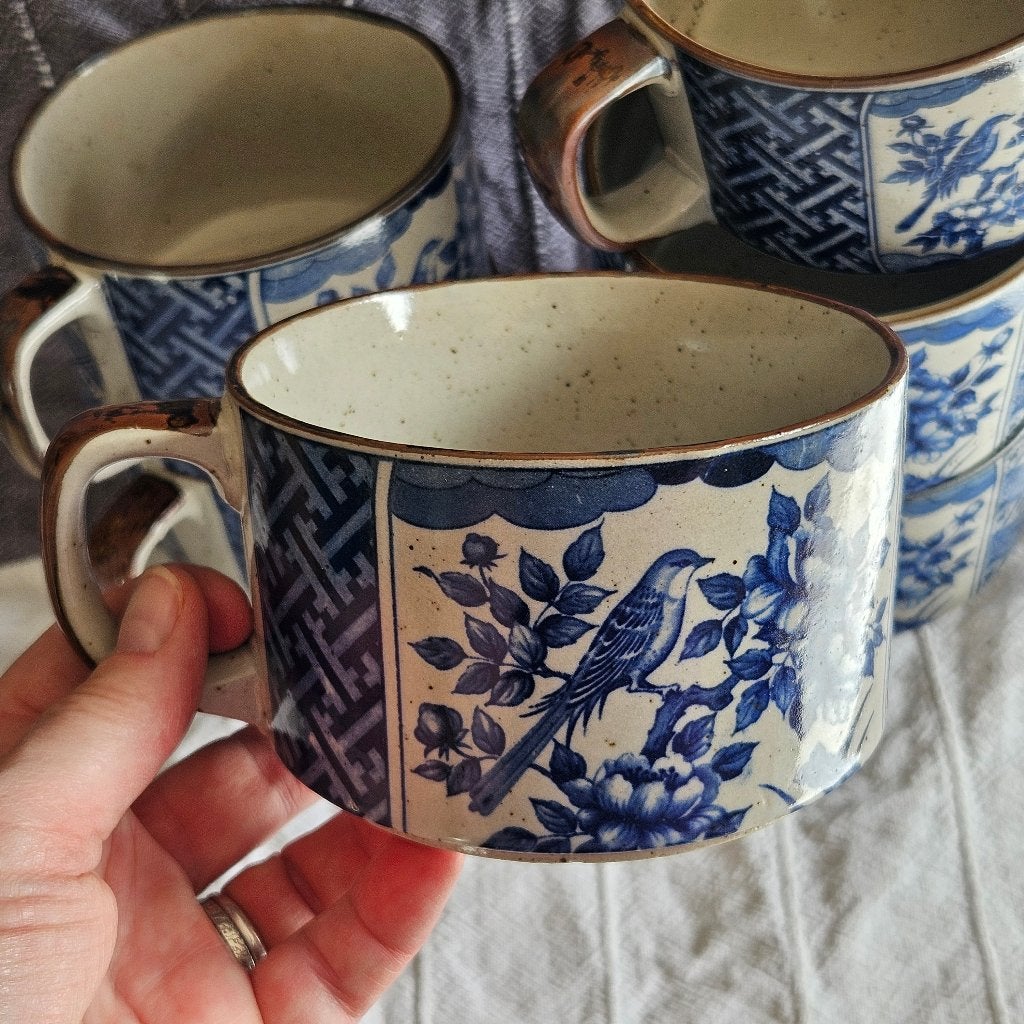 Flinke soepkom Japans stoneware met vogeldeco | per stuk, Ophalen of Verzenden, Zo goed als nieuw, Kom(men), Nvt