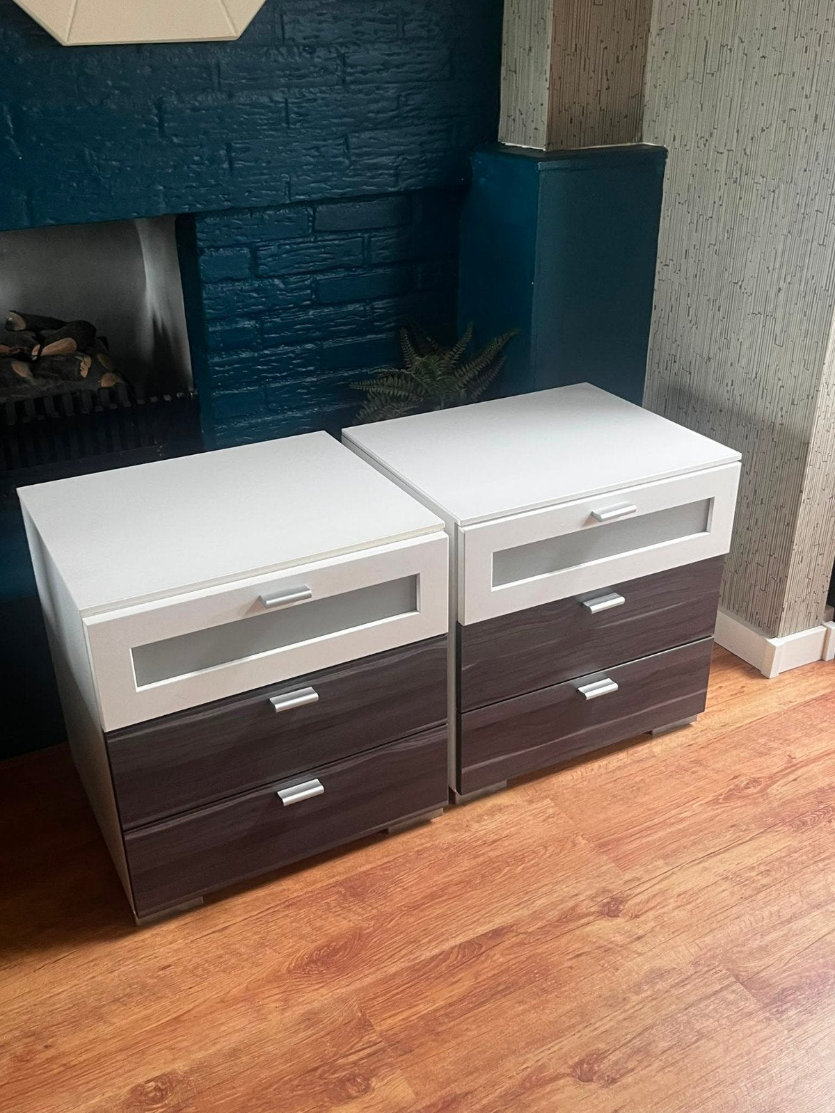 Nachtkastjes set - Wit en Donker Hout (50x44x50 cm), Ophalen, Gebruikt, 45 tot 65 cm, Minder dan 55 cm