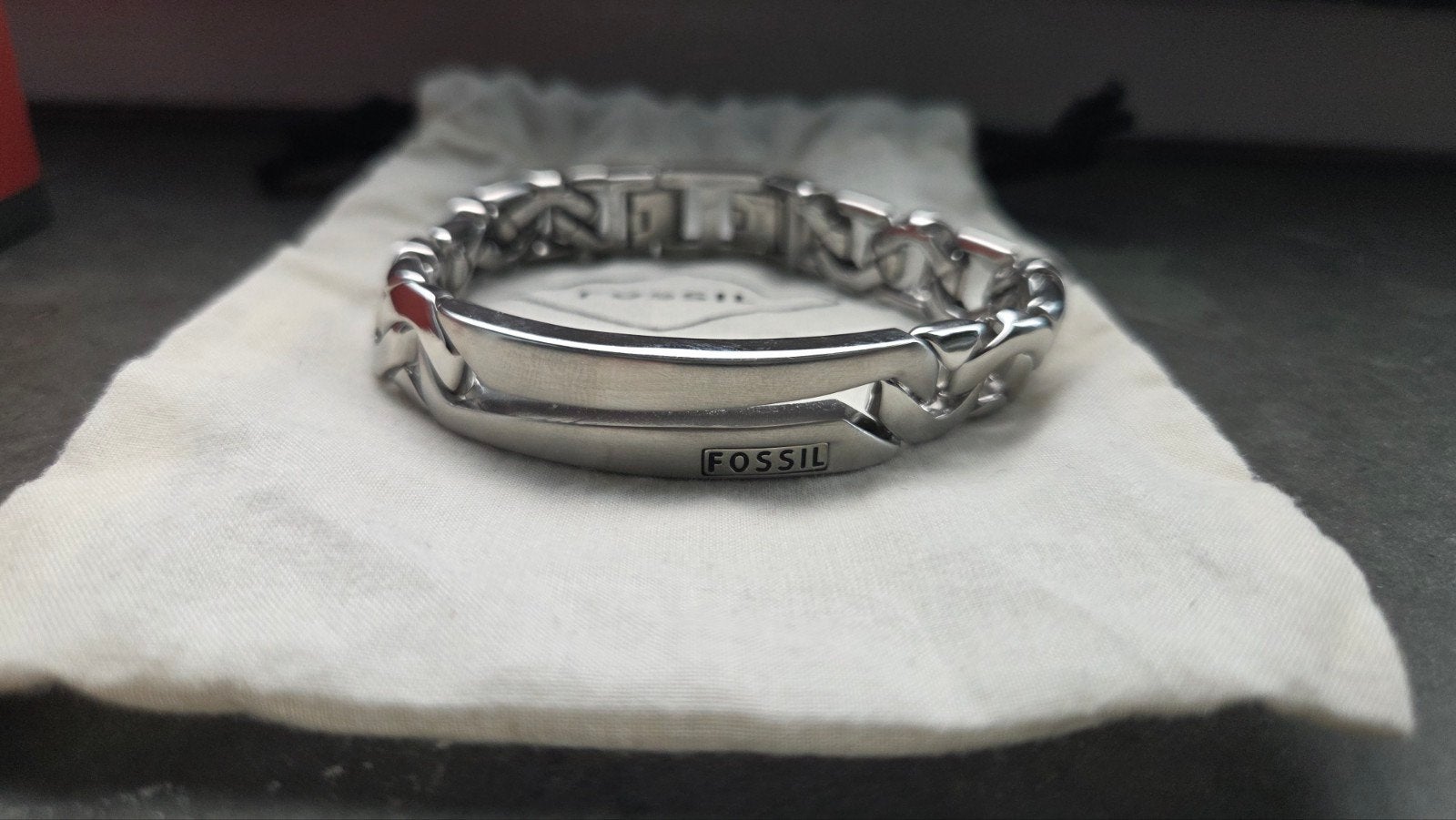 Fossil armband met doosje en zakje, Ophalen, Nieuw, Zilver, Staal