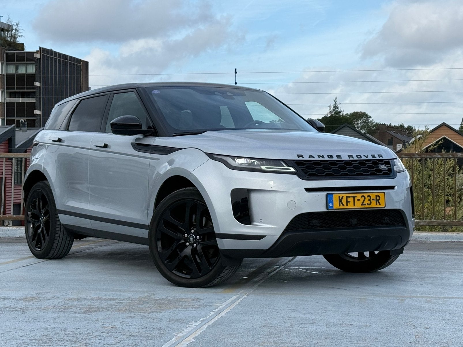 Range Rover Evoque P200 S AWD Automaat| Black Pack | 20 inch, Auto's, 1800 kg, 4 cilinders, Leder, Vierwielaandrijving