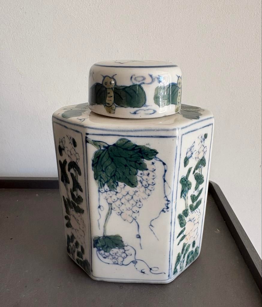 Antieke Chinese theebus met handgeschilderde decoratie, Ophalen of Verzenden