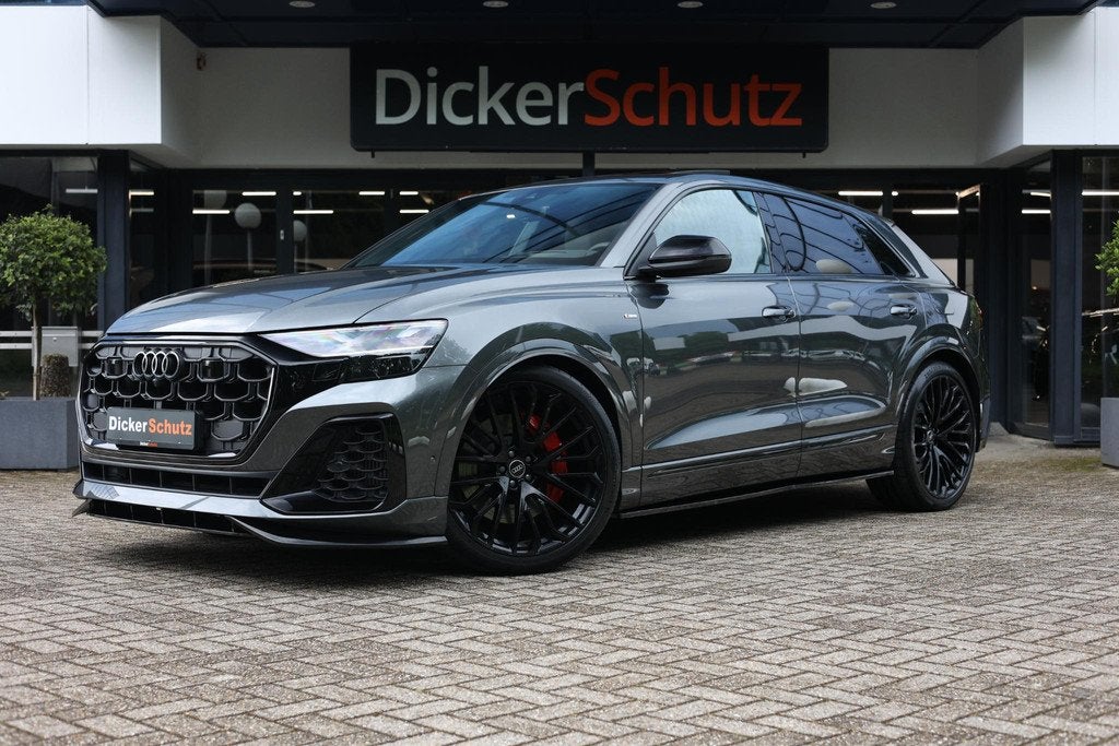 Audi Q8 60 TFSIe Competition Bodykit | Vierwielb. | Pano | T, Auto's, Audi, Automaat, 2995 cc, 26 kWh, 489 pk