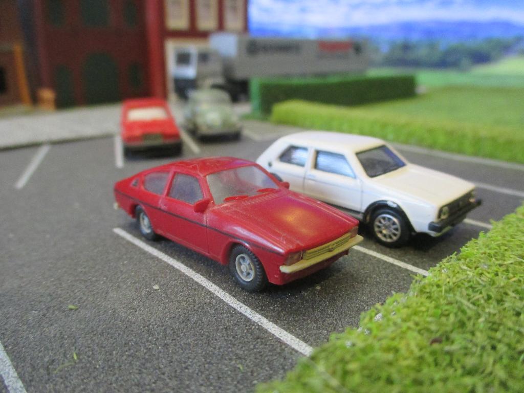 Opel Kadett C Coupe IMU donkerrood met zwarte striping €6,75, Ophalen of Verzenden, Zo goed als nieuw, Auto, Overige merken