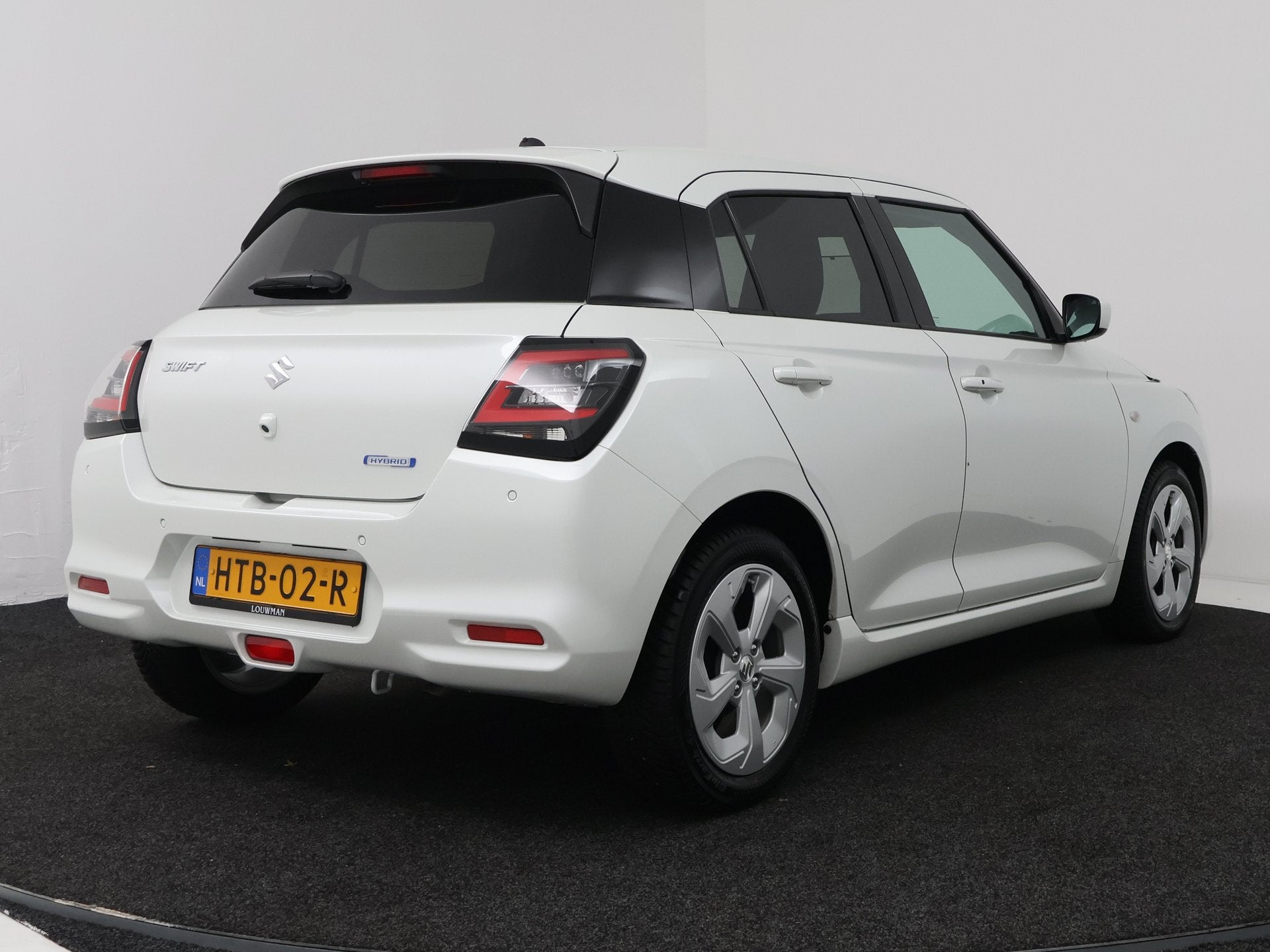 Suzuki Swift 1.2 Select Smart Hybrid (bj 2025, automaat), Auto's, Stof, Gebruikt, 400 kg, Origineel Nederlands