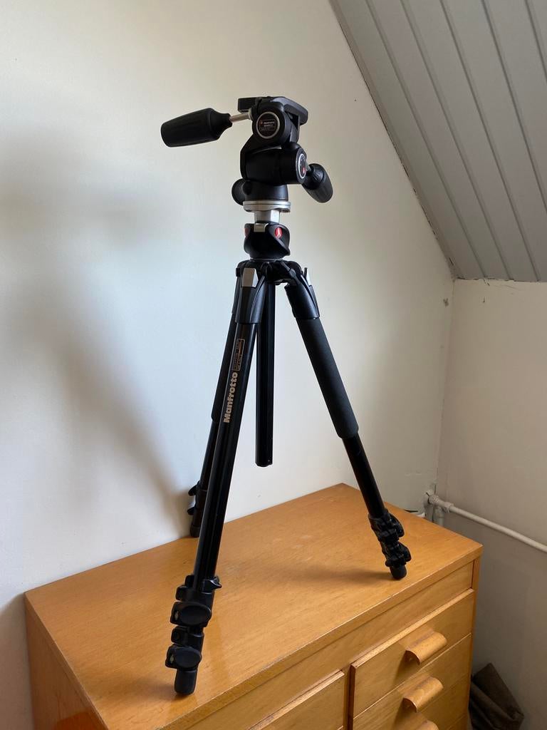 Manfrotto 190XPROB statief, Audio, Tv en Foto, Fotografie | Statieven en Balhoofden, Ophalen, Driepoot, Zo goed als nieuw, 150 tot 175 cm