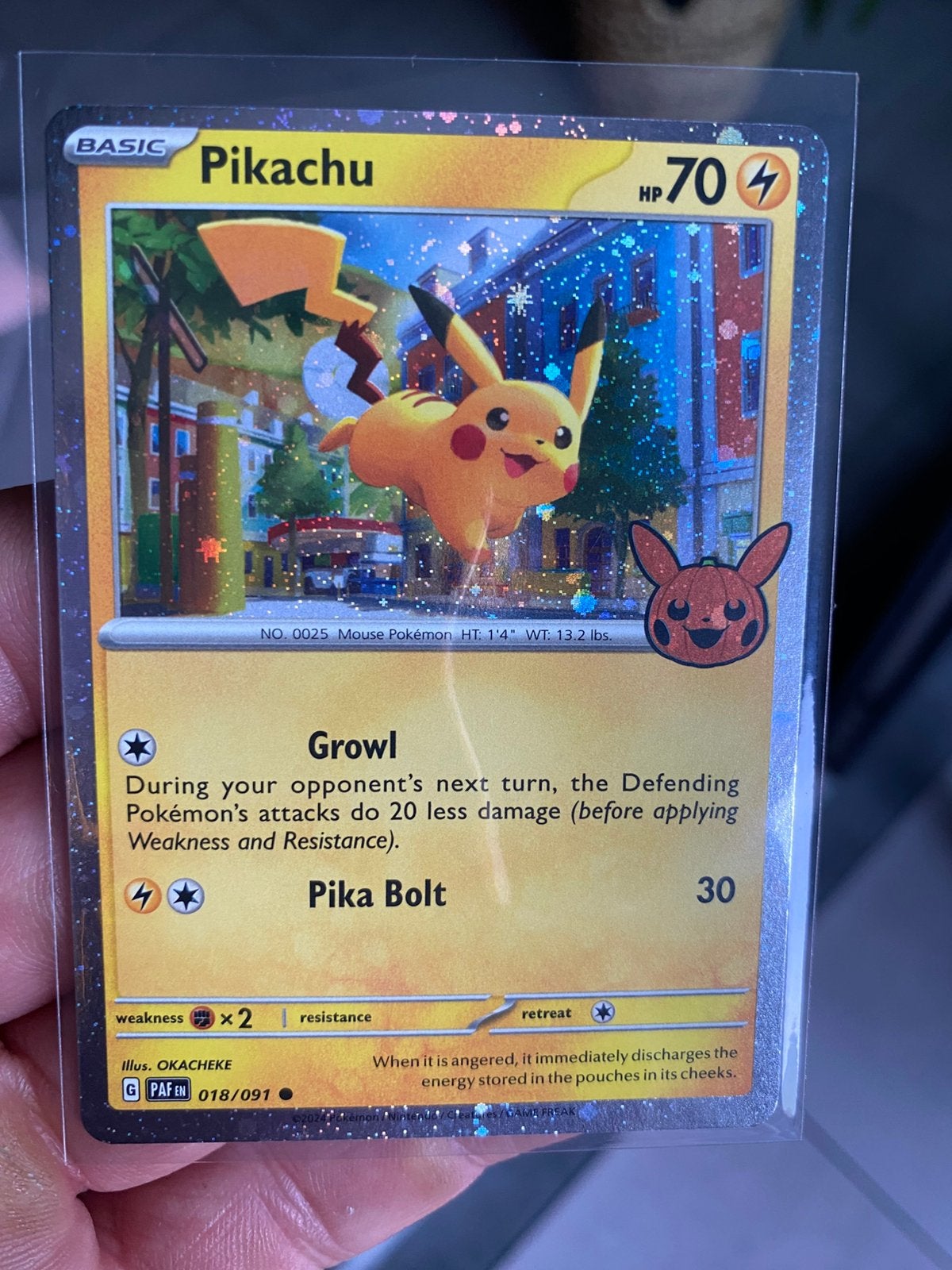 Pikachu Halloween holo kaart, Verzenden, Zo goed als nieuw