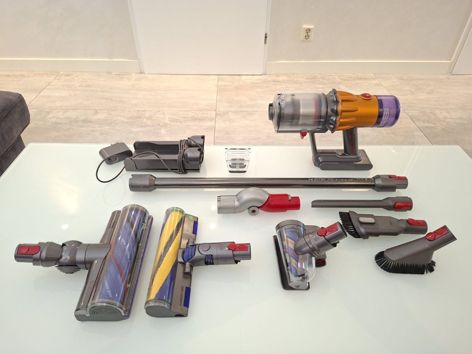 Dyson V12 Detect Slim Absolute Steelstofzuiger, Ophalen of Verzenden, Zo goed als nieuw, Dyson, Minder dan 1200 watt