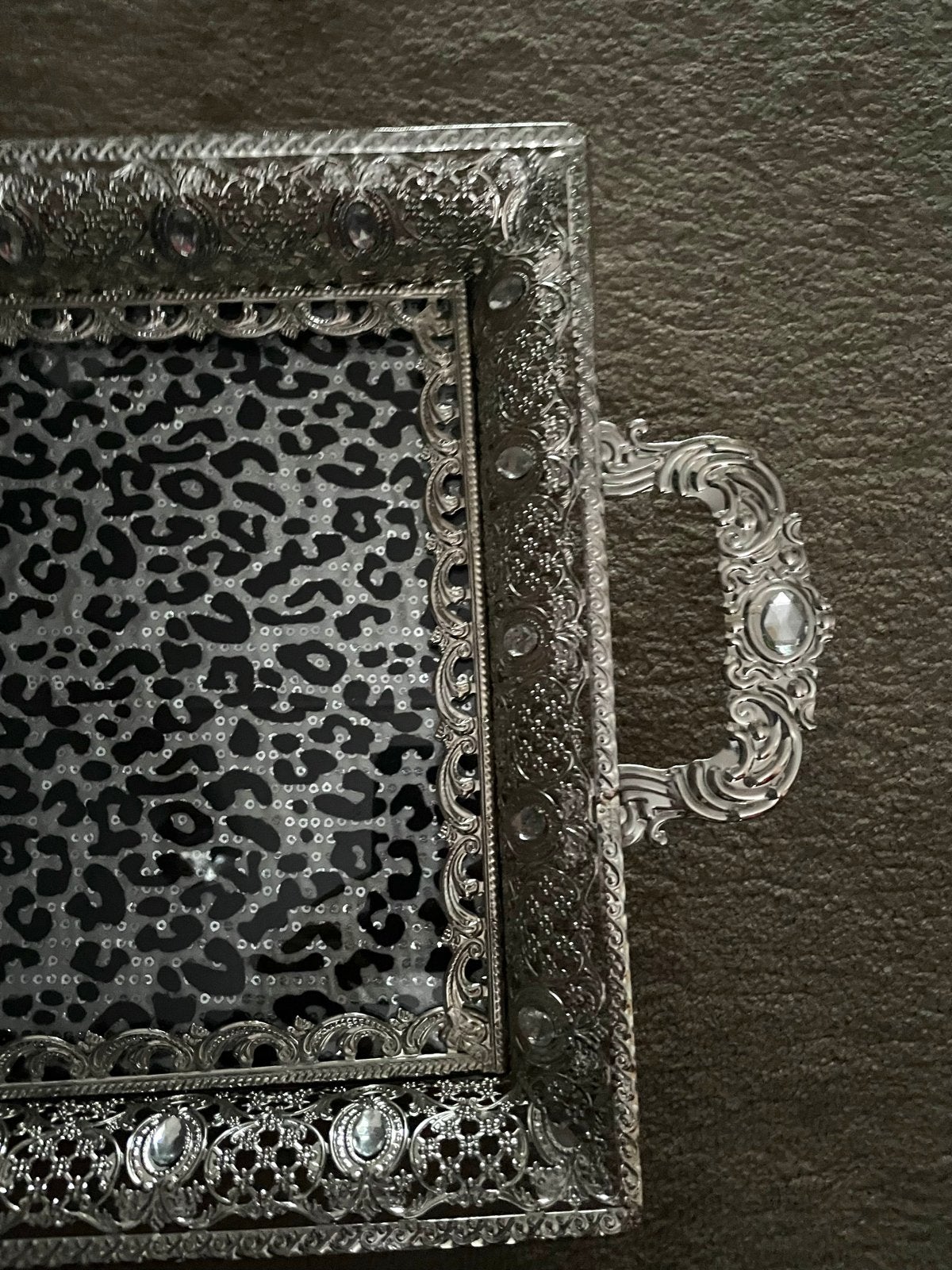 Zilverkleurig dienblad met luipaardprint en handvatten, Huis en Inrichting, Ophalen, Nieuw, Rechthoekig, Metaal