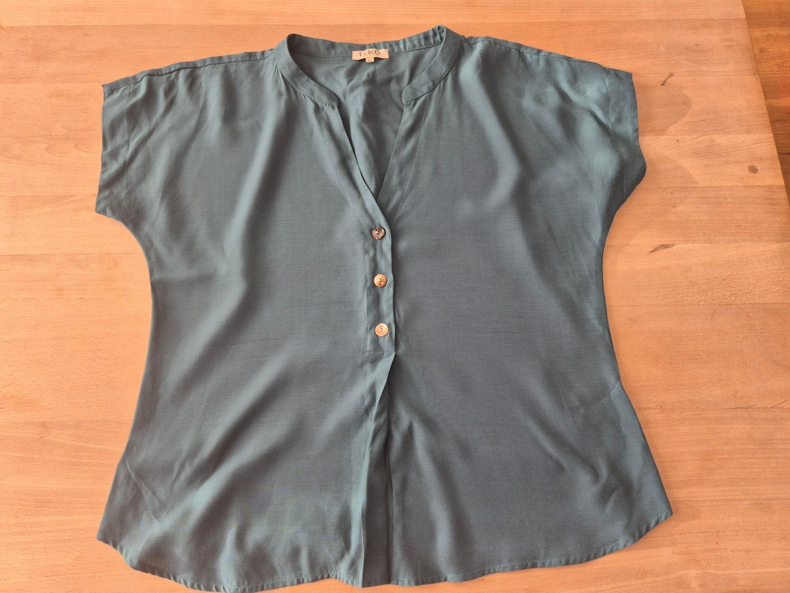 Prachtige blouse Ivko.Maat 44.Nieuw., Maat 42/44 (L), Nieuw, Korte mouw, Groen