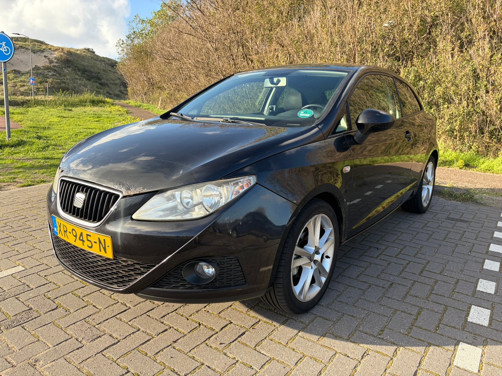 SEAT Ibiza 6J 1.4 16V 2008 | Cruise Control, Android scherm, Voorwielaandrijving, Zwart, 4 cilinders, Handgeschakeld