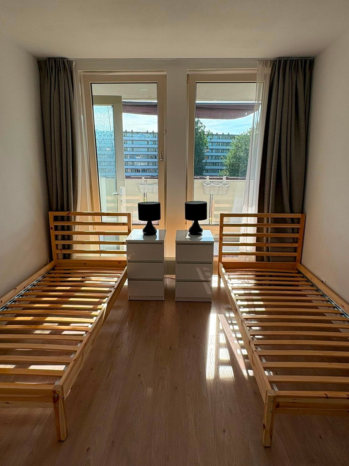 Pine Bed frames, 90x200 - can buy together or separate, Huizen en Kamers, Kamers te huur, Amsterdam