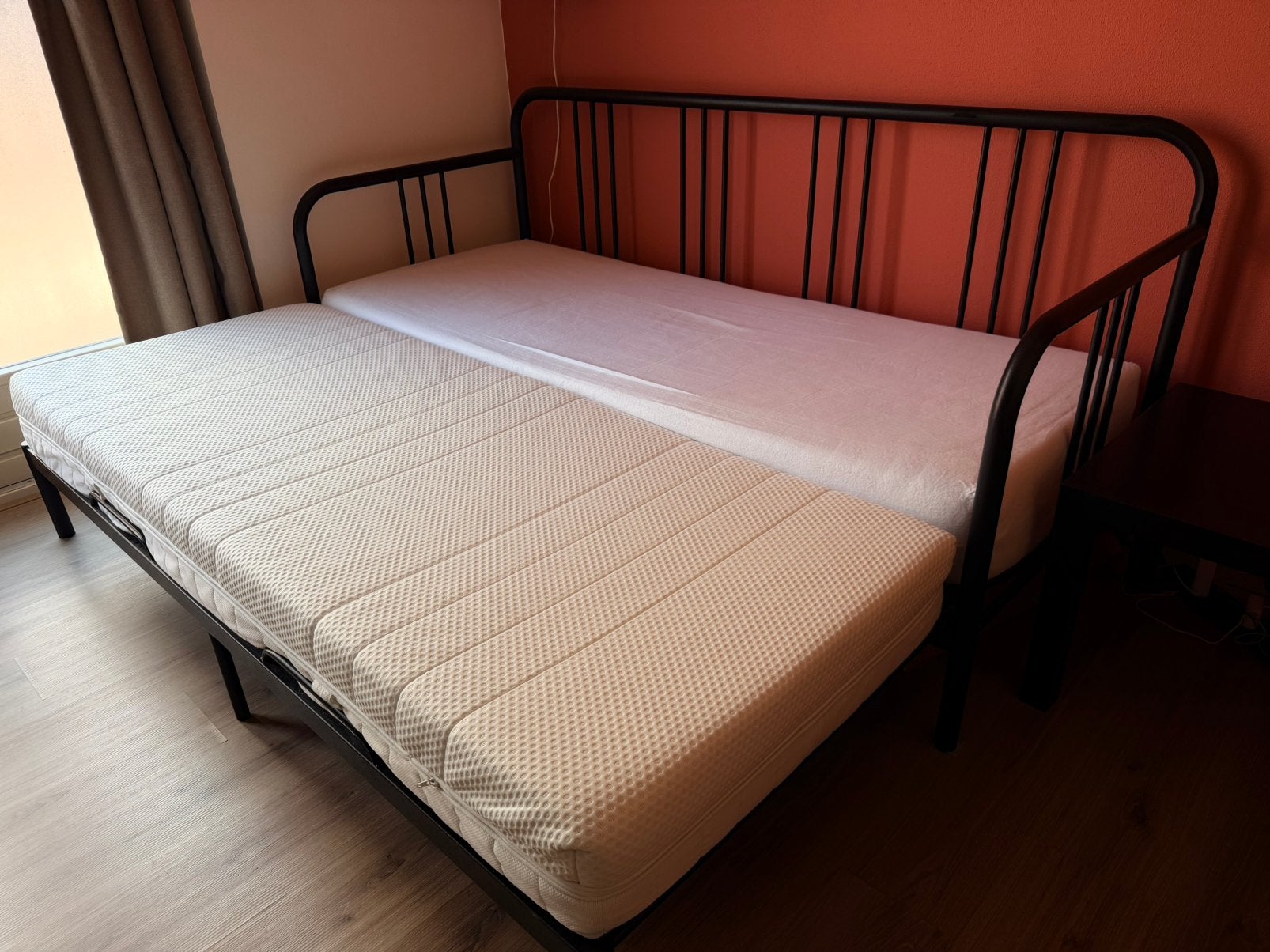 Als nieuwe IKEA FYRESDAL slaapbank incl. AKREHAMN matras, Ophalen, Zo goed als nieuw, Tweepersoons, 80 cm